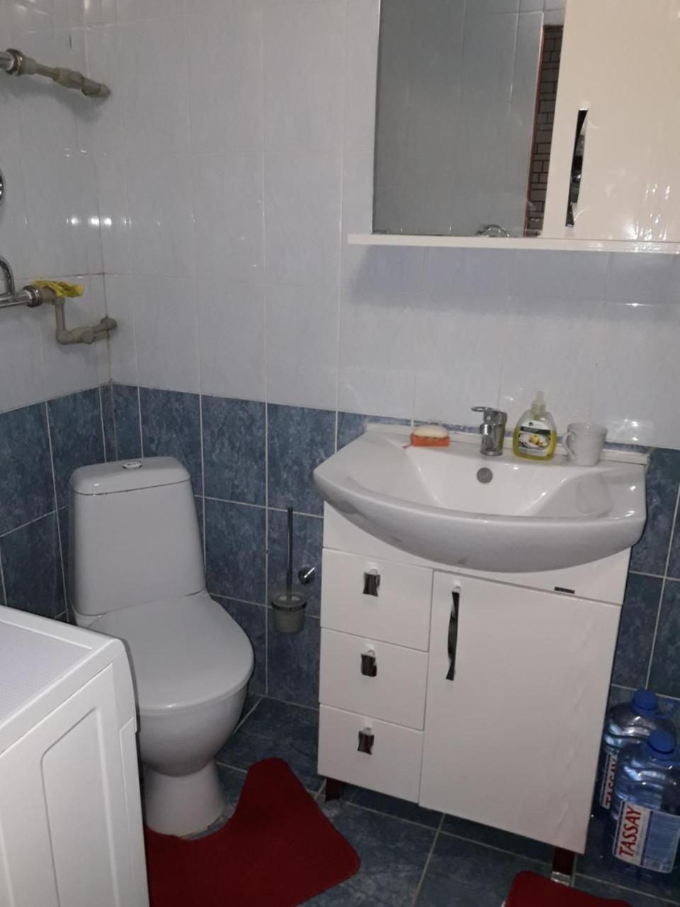 Apartment In 7 Mikrorayon Aqtau Esterno foto